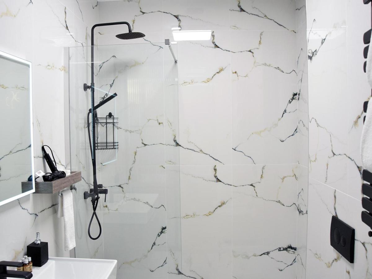 Aquaperla Hotel & Spa Кишинев Екстериор снимка