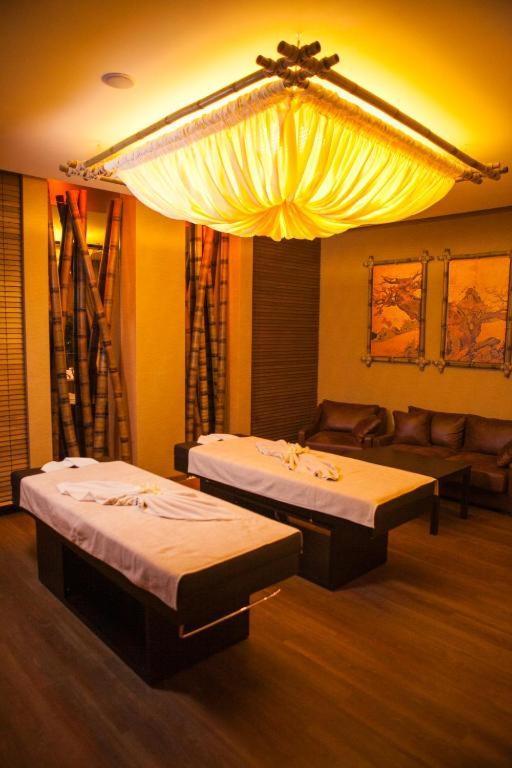 Aquaperla Hotel & Spa Кишинев Екстериор снимка