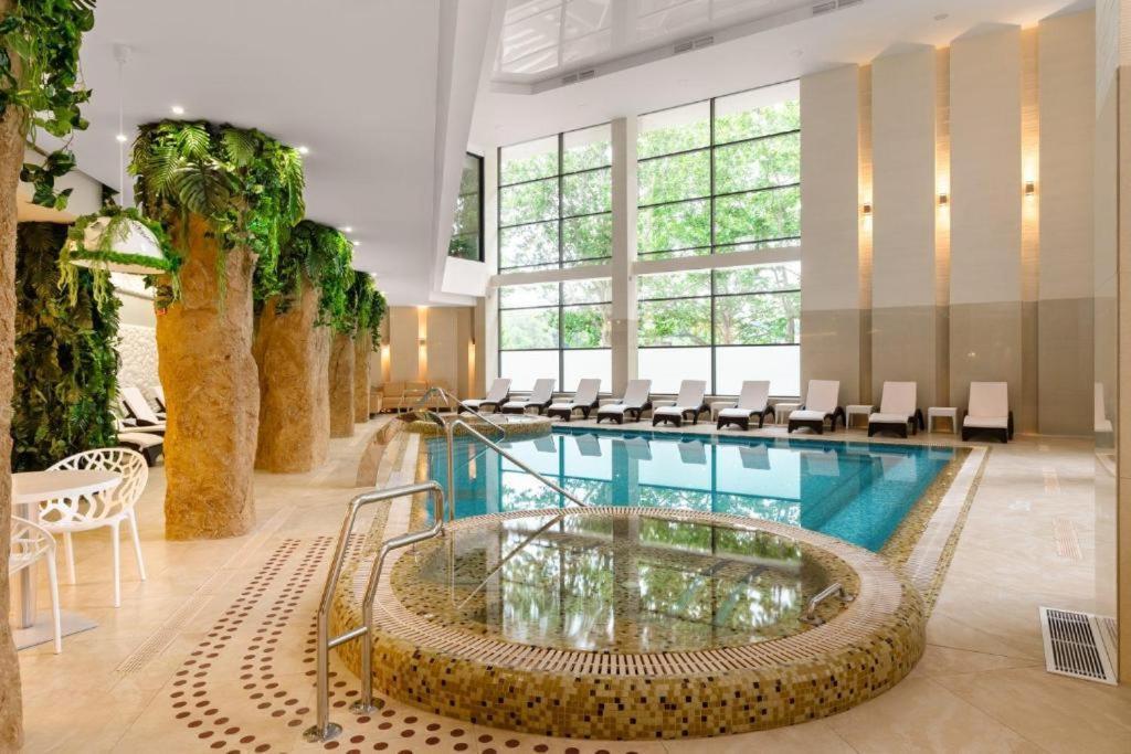 Aquaperla Hotel & Spa Кишинев Екстериор снимка